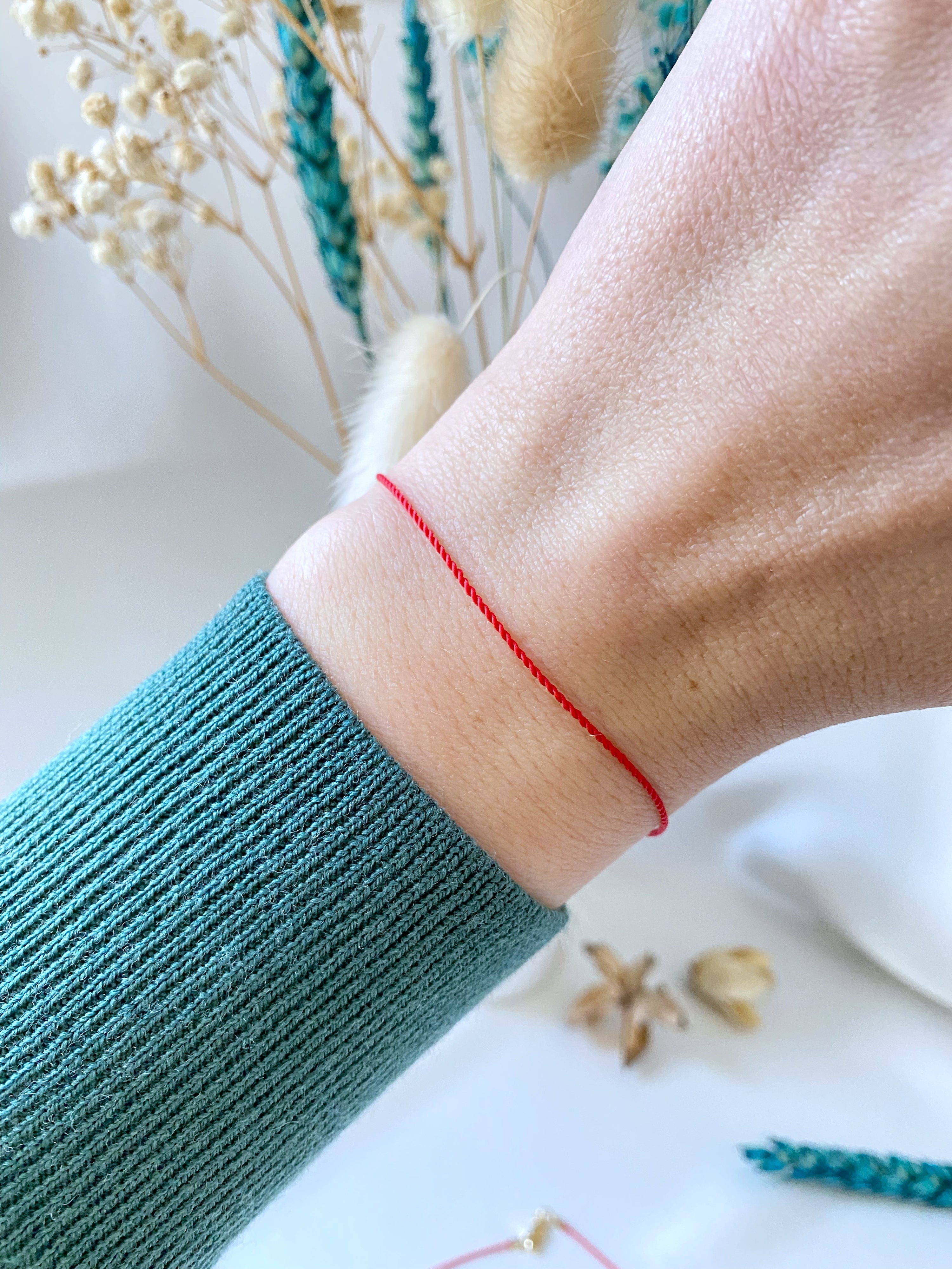 Minimalistický náramek osudu – Karabinka